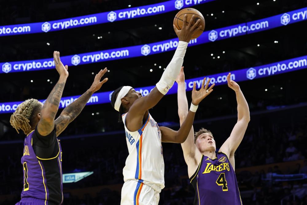 亚克担任 亚克担任